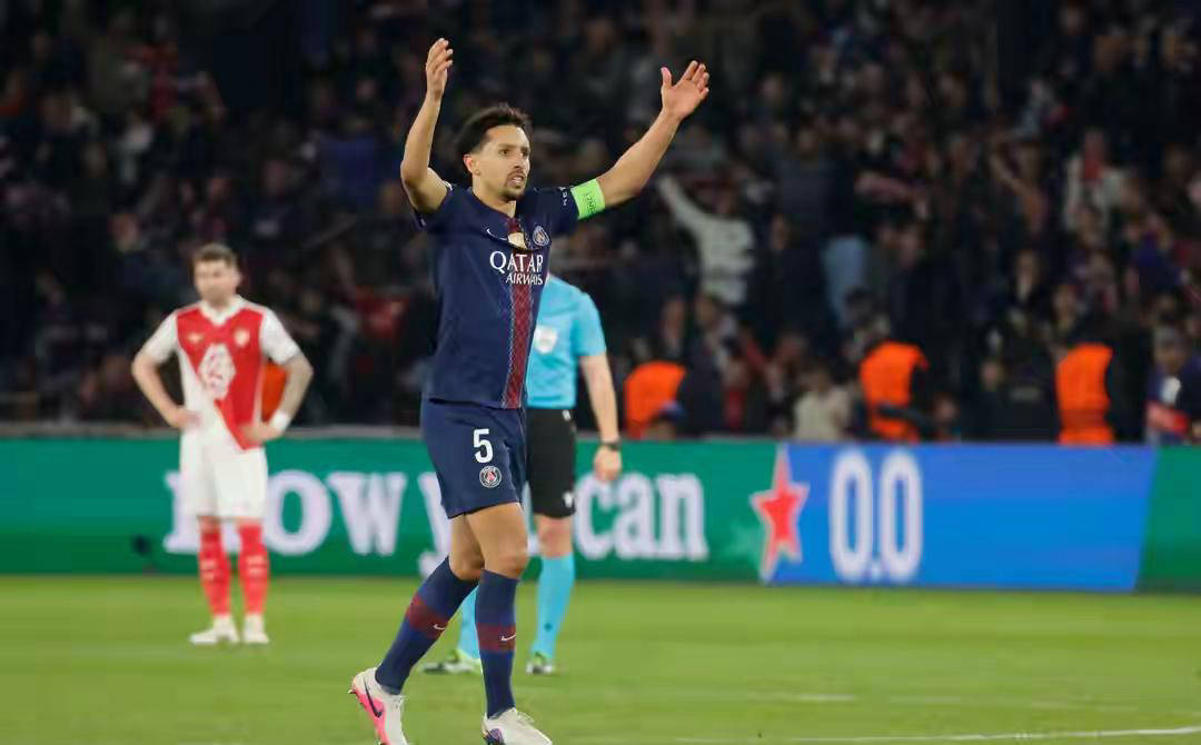 巴黎圣日耳曼激战摩纳哥，累积5比4总比分险胜晋级欧冠16强